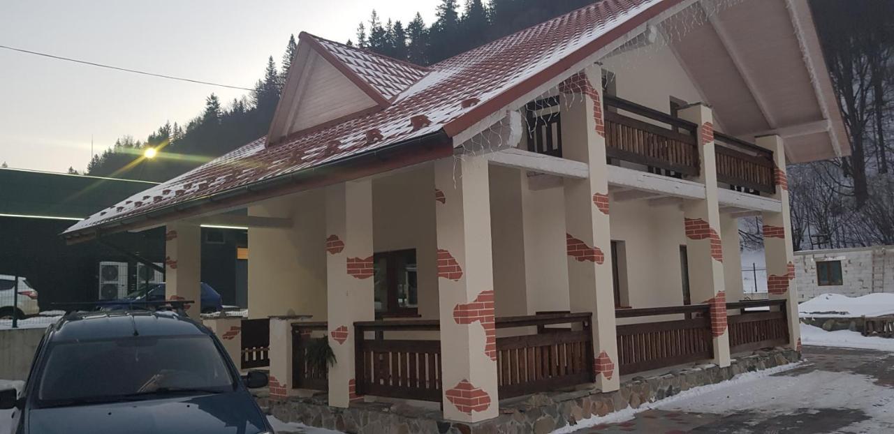 Vovna Lägenhet Tatariv Exteriör bild