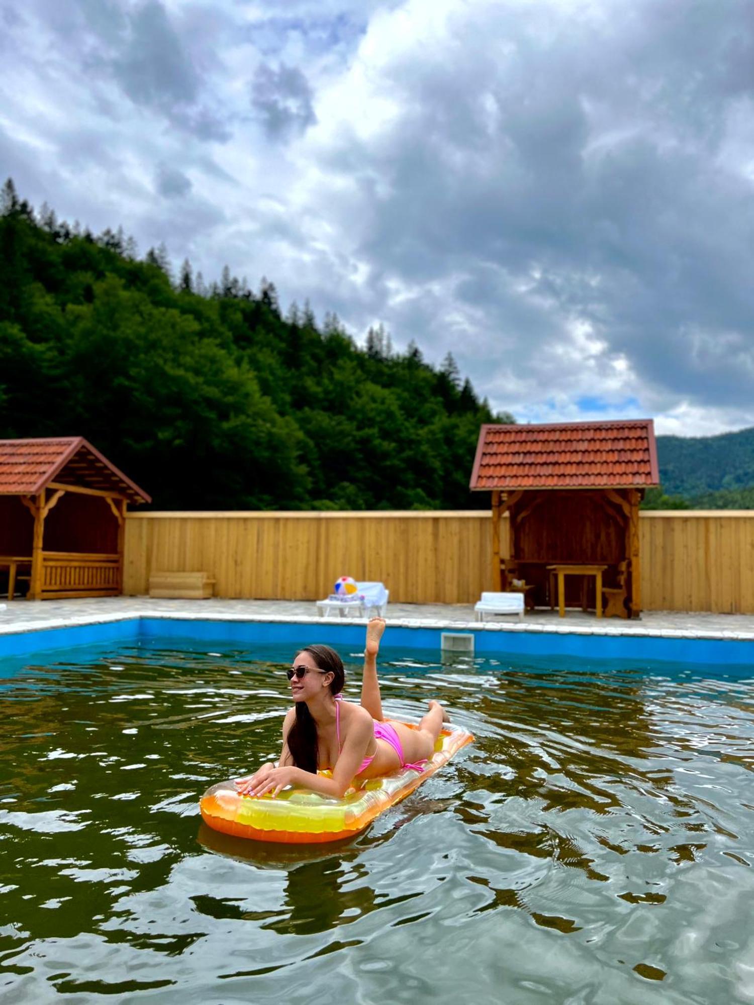 Vovna Lägenhet Tatariv Exteriör bild